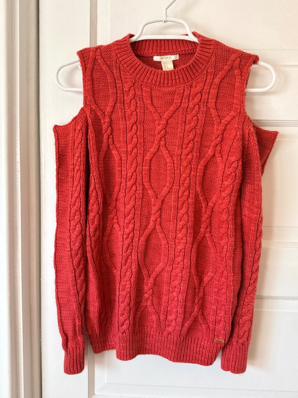 Forever 21 sweater size small